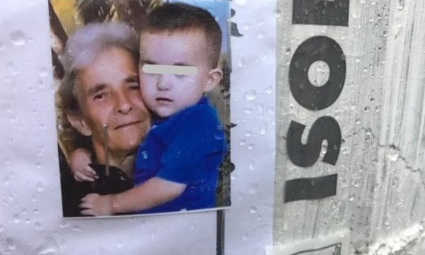 TËRMETI I MORI TË BIRIN 7 VJEÇAR DHE NËNËN/ 43-vjeçari: Nuk e meritonin të vdisnin ashtu