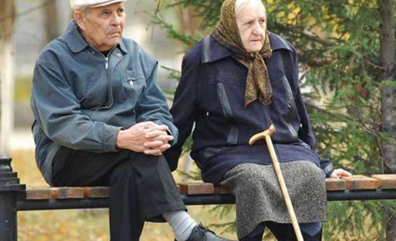 MERRET VENDIMI! Ja me sa lekë do shpërblehen pensionistët për fundvit