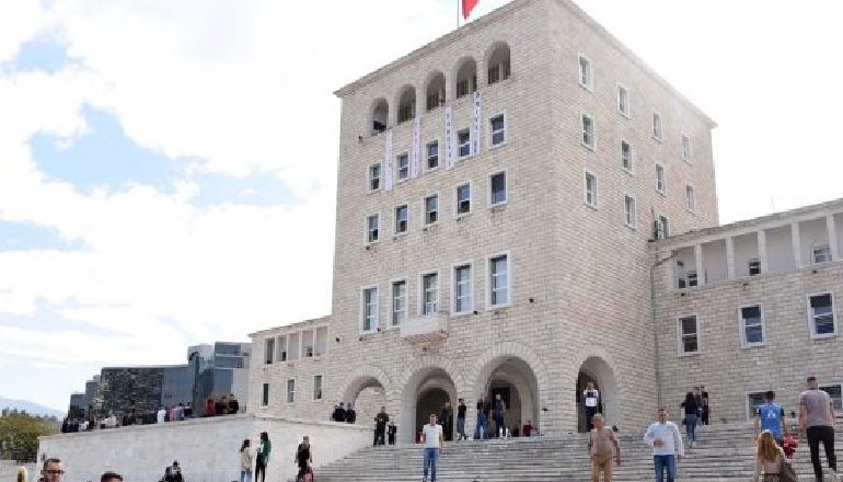 TËRMETI/ Inxhineria e ndërtimit dhe mjekësia rifillojnë procesin mësimor më 6 janar