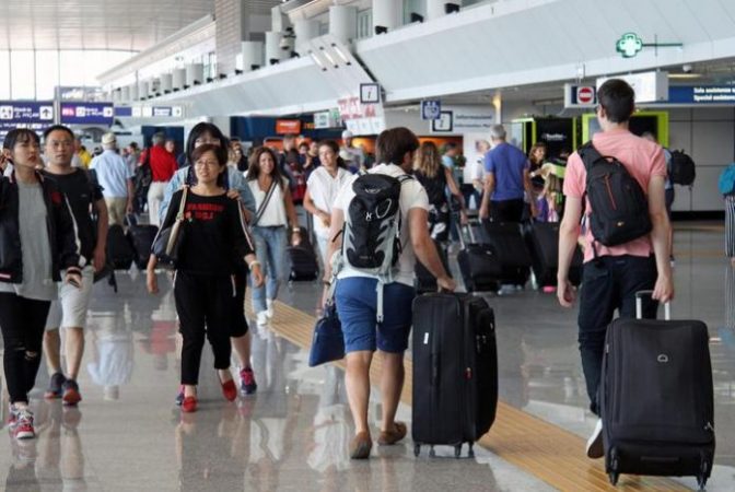 ITALI/ ISTAT: 816 000 italianë, shumica të rinj, kanë emigruar gjatë 10 viteve të fundit