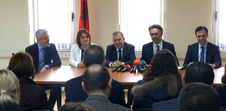 “EPOKA E RE” E DREJTËSISË/ Prokurorët e SPAK nisin punën, marrin pjesë në seancat për “seleksionimin” e dosjeve