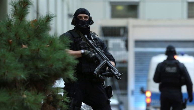 ARRESTOHET SHQIPTARI NGA KOSOVA NË GJERMANI/ Akuzohet për mbështetje ndaj ISIS, dërgonte para