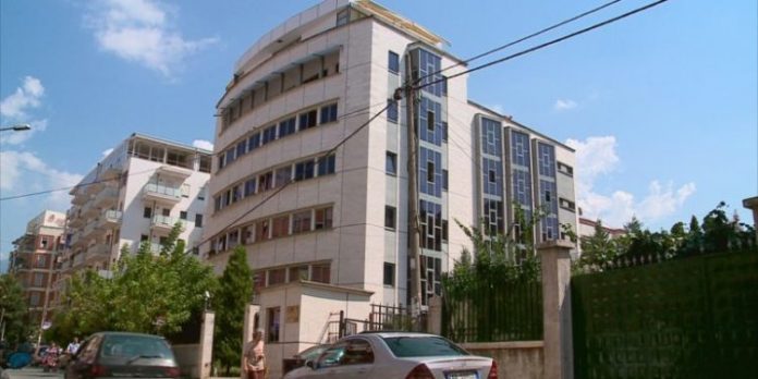 NJOFTIMI/ Prokuroria e Tiranës dhuron shuma monetare për të prekurit nga tërmeti