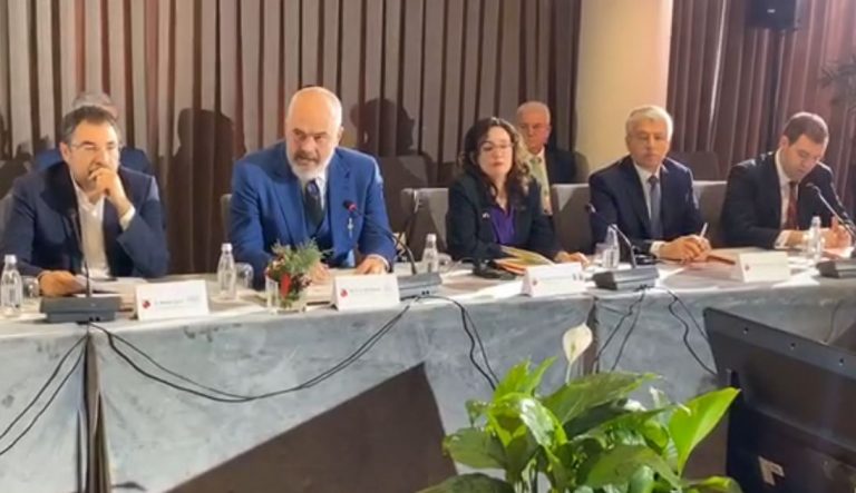 “JENI FAKTOR I MADH I RINDËRTIMIT”/ Rama thirrje Diasporës: Shtëpia jonë e përbashkët duhet të ngrihet