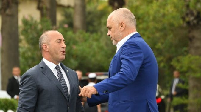 “O BIRI I SERBIT…”/ Rama replikon ashpër me qytetarin: Kujtojnë se me shpifjet ndaj meje do i ikin përgjegjësive para popullit të Kosovës!