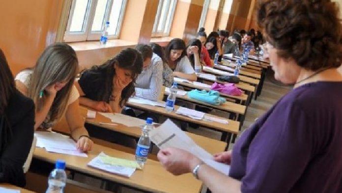 KUALIFIKIMI I MËSUESVE PËR VITIN 2019-2020/ Provim me shkrim më 4 prill në Tiranë