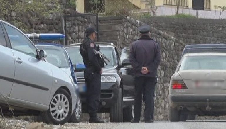 TRONDITET TROPOJA/ Vritet në derën e lokalit PRONARI i një karburanti (EMRI)