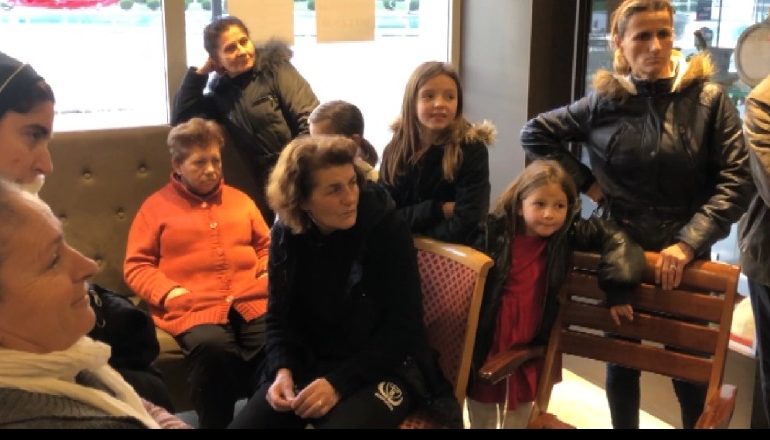 TËRMETI TRAGJIK/ Autoritetet tërhiqen nga vendimi për banorët e Thumanës: Do rrinë në hotel deri në…