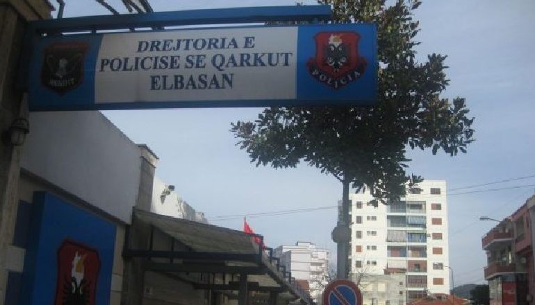 E PËSON BIZNESMENI NË ELBASAN/ U siguronte leje ndërtimi qytetarëve për 3000 deri në 5000 Euro… (EMRI)