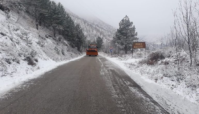 RESHJET E DËBORËS/ “Në Qafë Dragalicë-Steblevë, rekomandohet përdorimi i zinxhirëve” ARRSH: Të gjitha akset e tjera janë pa probleme