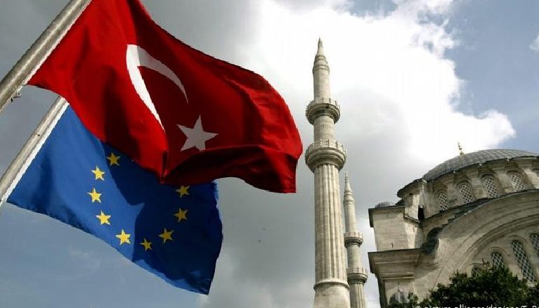 BE SHKURTON NDIHMAT PËR TURQINË/ 75% e transfertave të parashikuara hiqet për vitin 2020