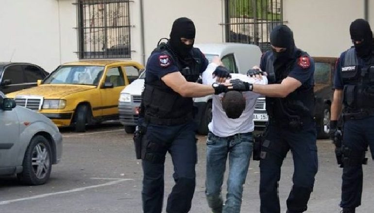 I DËNUAR ME 4 VITE PËR DROGË/ Kush është i riu i arrestuar në Lezhë (EMRI)