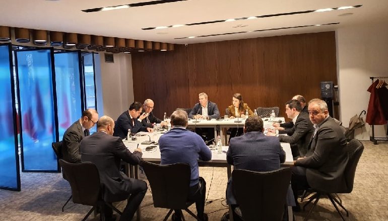 PËRFUNDON MBLEDHJA E KËSHILLIT POLITIK/ Propozimet e opozitës për reformën zgjedhore (FOTO)