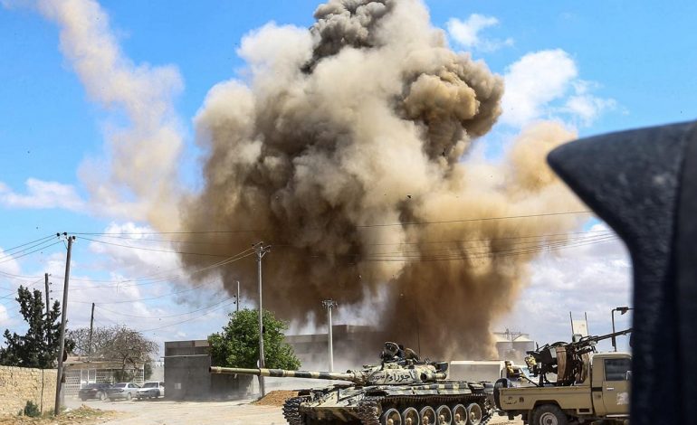 LUFTA NË LIBI/ Khalifa Haftar kundërshton armëpushimin. Vriten 3 ushtarë turq