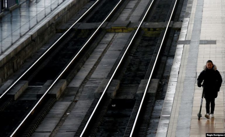REFORMA PËR PENSIONET/ Franca hyn në grevën më të gjatë në 51 vjet