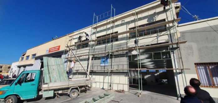 DËMTOHET NGA TËRMETI/ Nis rikonstruktimi i godinës së kontrollit fizik të mjeteve në Durrës