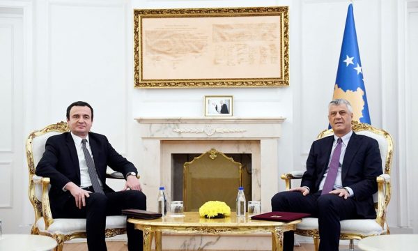 QEVERIA E RE/ Hashim Thaçi paralajmëron dekretimin e Albin Kurtit pa kërkesën e këtij të fundit