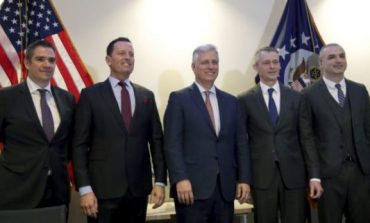 "ZËRI I AMERIKËS": SHBA ndërmjetëson marrëveshjen për rihapjen e linjës ajrore Prishtinë – Beograd