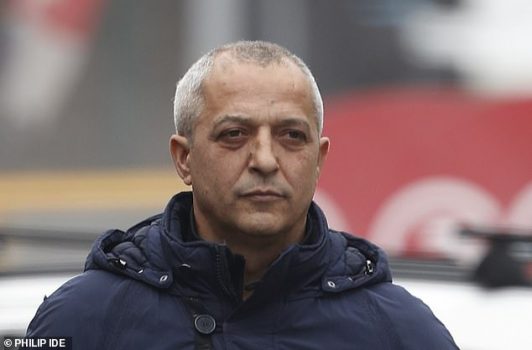 SHQIPTARI NUK DI TË “NDALET”/ Dëbohet nga Anglia për VRASJE por rikthehet dhe hap… biznes privat