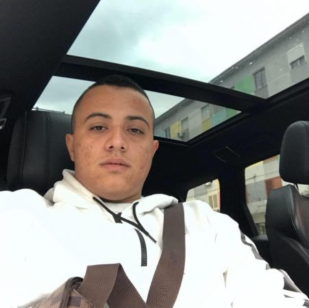 23-VJEÇARI E NJIHTE AUTORIN/ Detajet e REJA: Si i shpëtoi plumbave i riu në Elbasan teksa tentonte të futej në një lokal