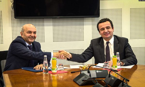 “LDK 6 MINISTRI VV 4”/ Prag marrëveshjeje në Kosovë? Mediat kosovare zbardhin skenarin