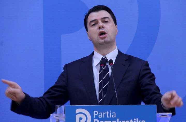 “LISTA TË MBYLLURA APO TË HAPURA”/ Si i “GËNJEU” Lulzim Basha militantët e PD dhe studentët për reformën zgjedhore (VIDEO)