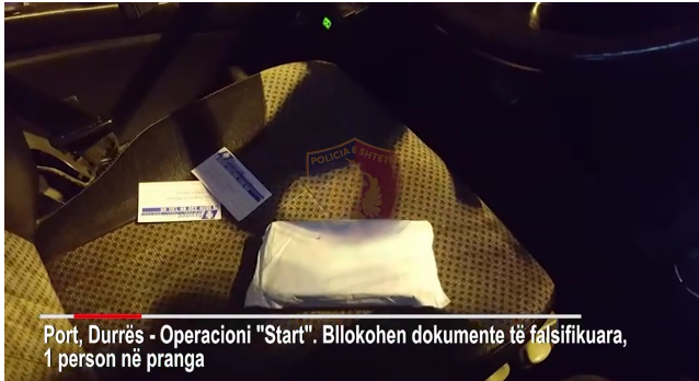 VIHET NË PRANGA SHOFERI I AUTOBUSIT/ Ja çfarë ju gjet 42-vjeçarit pas kontrollit në kufij (VIDEO)