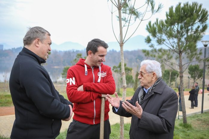 BASHKIA QË DUAM/ Veliaj:Çdo ditë të 100-vjetorit të Tiranës do të mbjellim nga 100 pemë; Milkani:Tirana po gjelbërohet