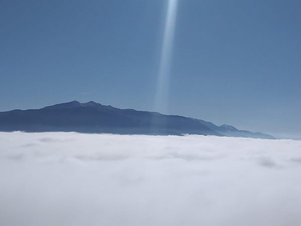 PAMJET MAGJIKE/ Mjegulla “pushton” Korçën, shikoni ç’po ndodh në juglindjen e vendit