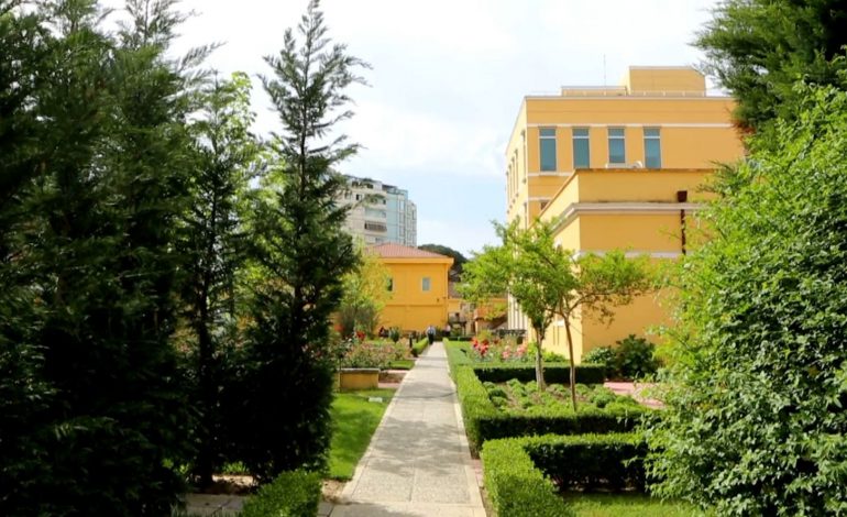 PËRPLASJET SHBA-IRAN/ Ambasada amerikane në Shqipëri: Kundërshtoni regjimin iranian, ata të mbajnë përgjegjësi
