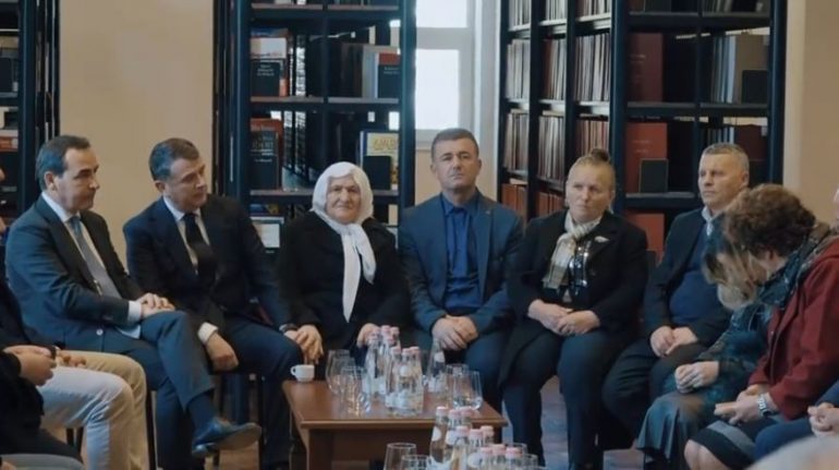 9 VJET NGA “21 JANARI”/ Balla: Shqiptarët presin nga drejtësia e re zbardhjen dhe ndëshkimin e fajtorëve