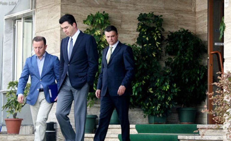 MBI 360 MIJË EURO SHTËPI DHE ME PRONË TEK “KULLAT”/ Pasuria e çmendur e “avokatit” të Lulzim Bashës