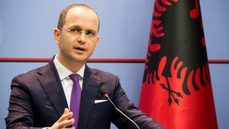 “21 JANARËT”/ Ditmir Bushati: I pari na nderon, i dyti na dhemb, i treti na turpëron