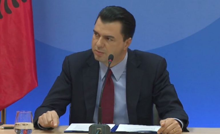 “Bën si i ndershëm, kujton se harroi populli kur ishte ministër i brendshem”
