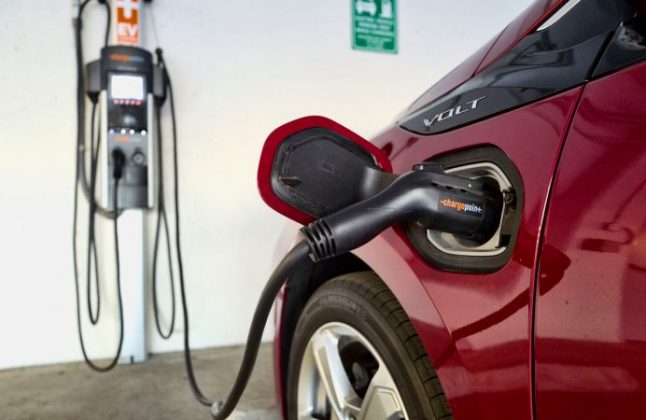 RISI NË TEKNOLOGJI/ Në 2030 shumica e automjeteve në tregun botëror do të jenë elektrike