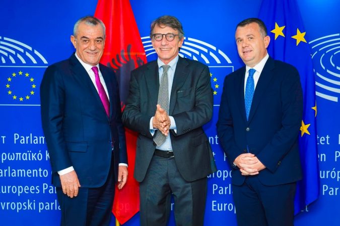NEGOCIATAT ME BE/ Balla dhe Ruçi të ftuar në Bruksel nga Parlamenti Europian