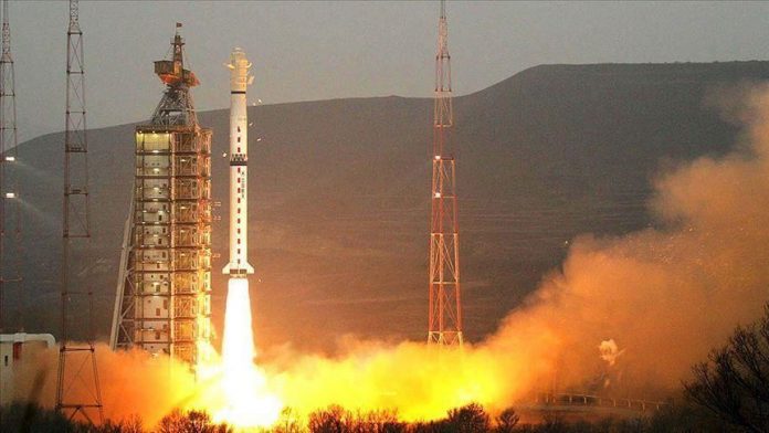 SYNON TË JETË “LIDERJA E HAPSIRËS”/ Kina lëshon satelit në orbitë, do të transferojë të dhëna prej 10 GB për sekondë