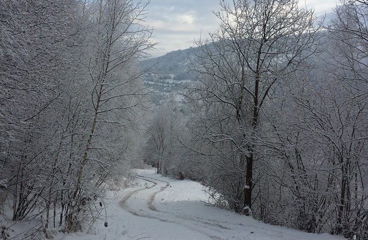 I VESHUR ME VELLON E BARDHË/ Shishtaveci një mrekulli natyrore edhe në dimër
