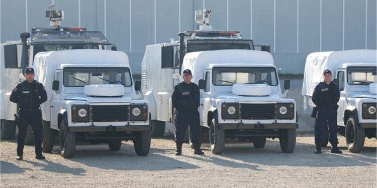 NË MBËSHTETJE TË POLICISË SHQIPTARE/ Turqia dhuron makina të blinduara, 10 “Land Rover” dhe paisje speciale