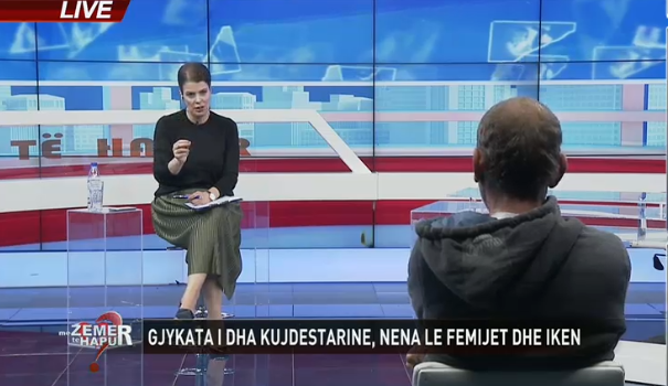 “MË NISTE FOTO DUKE U PUTHUR ME ITALIANIN”/ Përballja live e çiftit të divorcuar: Nuk ishe në gjendje të bëje rolin e burrit