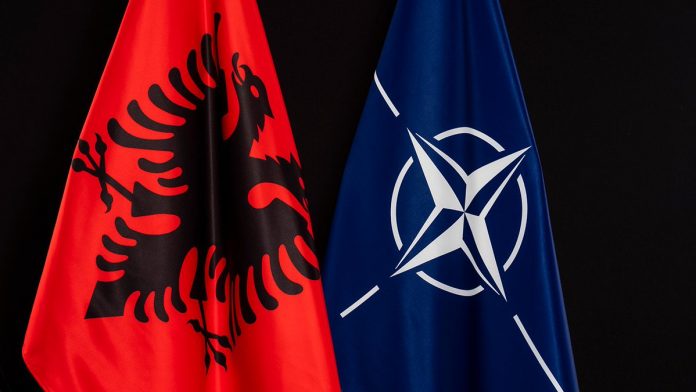 “SHQIPËRIA ALEAT I ÇMUAR I NATO-s”/ Stoltenberg: Kontribut të fortë në sigurinë dhe stabilitetin tonë të përbashkët