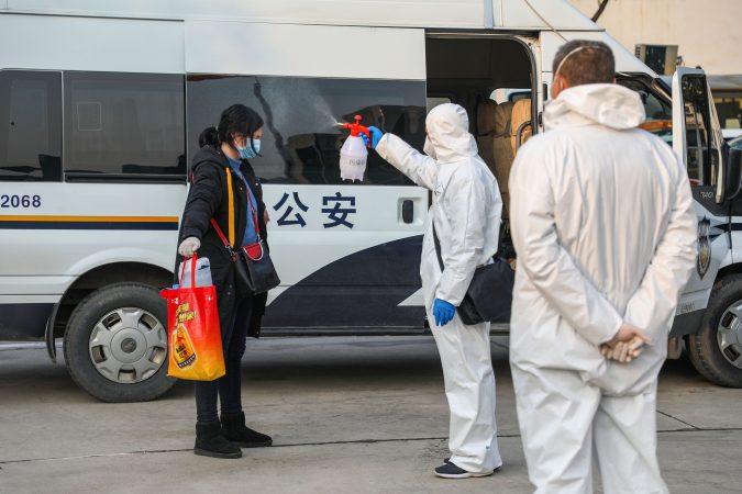 KONFIRMOHET VIKTIMA I PARË AMERIKAN NGA KORONAVIRUS/ Shkon në 813 numri i viktimave, 37 mijë të tjerë të infektuar