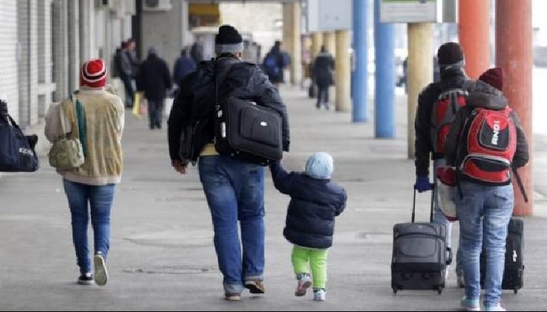LËVIZJET NË JANAR/ Ikin shqiptarët, vijnë të huajt, rikthehen polakët (SHIFRAT)