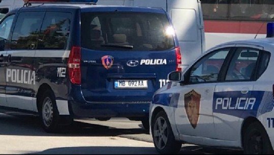 VJEDHJE DHE ORAGANIZIM I LOJRAVE TË FATIT/ Policia arreston katër të rinj në kryeqytet, dy prej të cilëve
