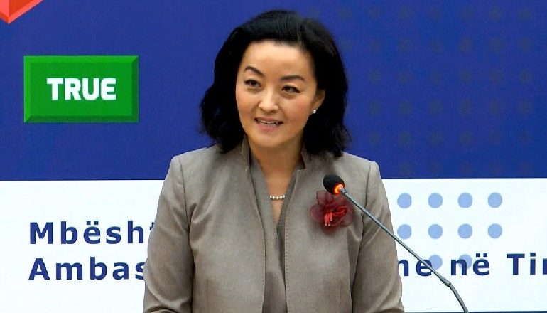 CERTIFIKIMI I 5 EKSPERTËVE TË POLIGRAFIT/ Ambasadorja Kim: Gurë i rëndësishëm për Shqipërinë, SHBA ju mbështet