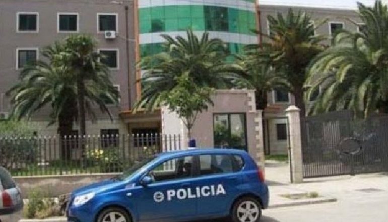 OPERACIONI FORCA E LIGJIT/ Bllokohen 10 makina luksoze në Durrës (VIDEO)