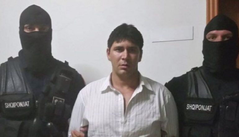 MIJËRA EURO DHE “AUDI A8” TË BLINDUAR/ Policia nis hetimin pasuror ndaj Vladimir Gjutës