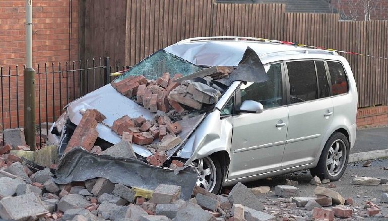 STUHIA “KIARA” GODET EUROPËN/ Franca mbyll kullën Eifel, ciklonet godasin edhe Italinë (FOTO)