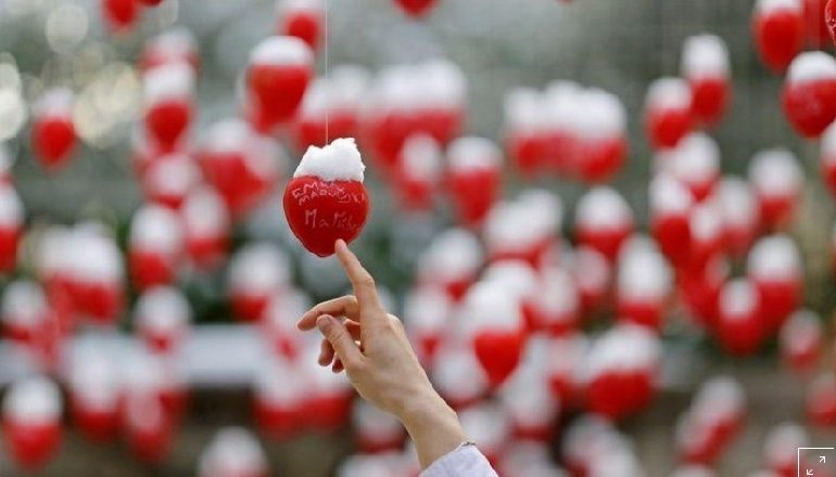 BANKA E DASHURISË NË SLLOVAKI/ Janë shkruar 2900 vargje poezish romantike (FOTO)