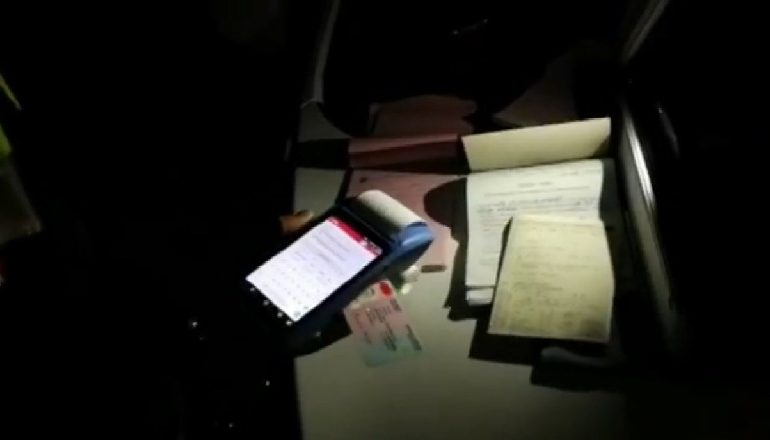 POLICIA NUK FAL AS PËR “SHËN VALENTIN”/ 16 patenta të hequra në autostradën Tiranë-Durrës: Festë për të festuar jo për të fluturuar